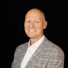 Pawel Gacek, JD, CFP®, Senior Wealth Advisor at Mariner
