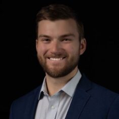 Parker Kramlich, CFP® Associate Wealth Advisor at Mariner