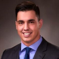 Luca Vujovic CFA Senior Portfolio Manager Fixed Income at Mariner