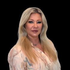 Alexis McComb Senior Wealth Advisor